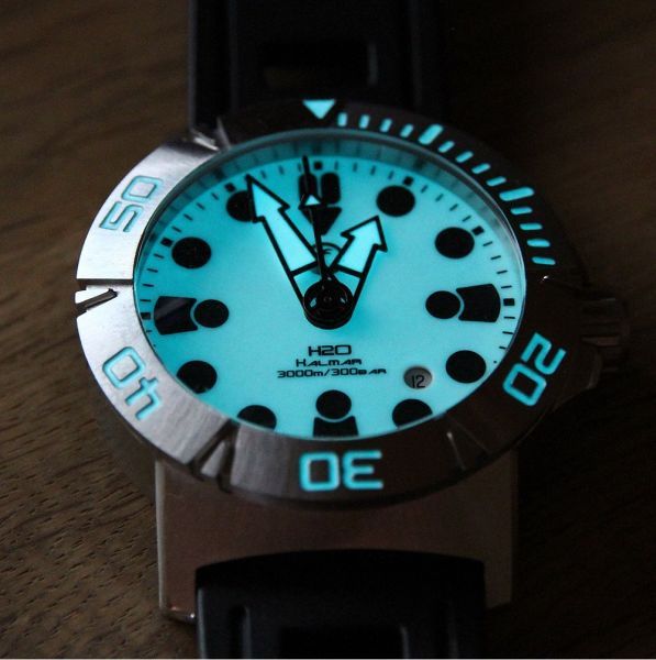 Diver watch with the BEST LUME? Page 14